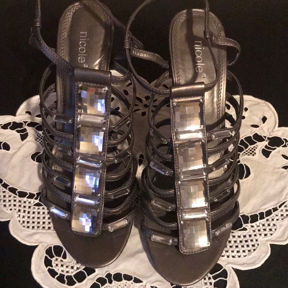 Nicole grey rhinestone sandals. Size 8